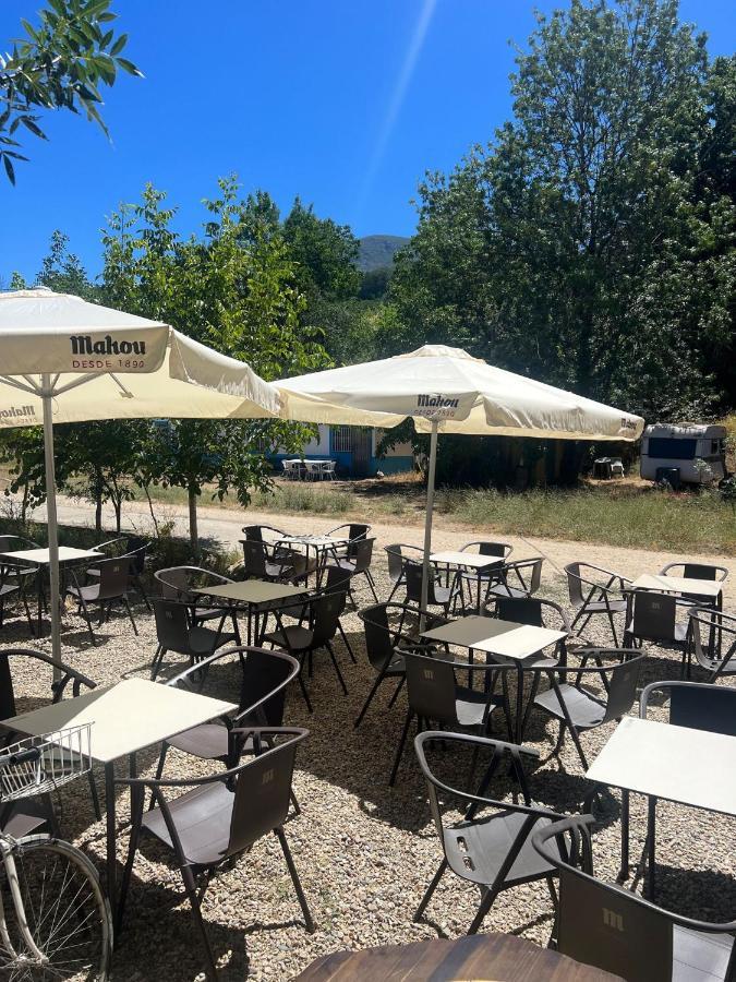 Albergue & Cafeteria Via De La Plata Hervás Extérieur photo
